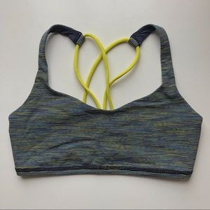 Lululemon sports bra